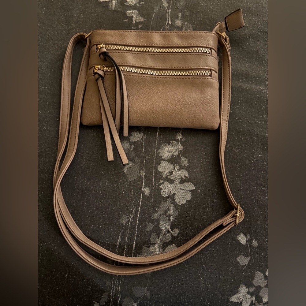 Elegant Tan Crossbody Bag